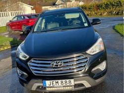 Svart Begagnad 2016 Hyundai Grand Santa Fe SUV | 189 000 kr