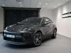 Grå (grey) Begagnad 2024 Porsche Macan SUV | 975 000 kr