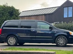 Begagnad 2012 Lancia Voyager Minibuss | 105 000 kr