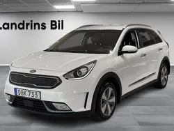 Vit Begagnad 2017 Kia Niro Advance SUV | 194 300 kr (Lite dyr)