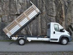 Vit Begagnad 2018 Peugeot Boxer Van | 212 500 kr