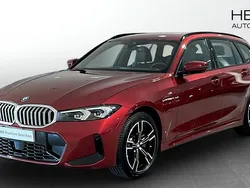 Röd (red) Begagnad 2024 BMW 330e Shadowline Kombi | 518 700 kr