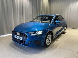 Atollblå metallic Begagnad 2023 Audi A3 Sportback e-tron Proline Sedan | 359 900 kr (Lite dyr)
