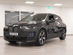 Grå/silver Begagnad 2021 BMW iX Comfort Edition SUV | 599 800 kr