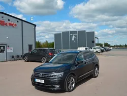 Svart Begagnad 2018 VW Tiguan Allspace R-line SUV | 214 900 kr (Bra pris)