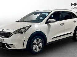 Vit (white) Begagnad 2018 Kia Niro 2 SUV | 224 900 kr (Marknadspris)