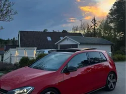 Svart Begagnad 2017 VW Golf VII R Halvkombi | 309 000 kr (Dyr)