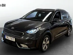 Grå Begagnad 2018 Kia Niro Advance SUV | 179 800 kr (Marknadspris)