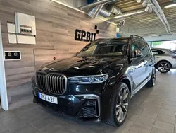 Svart Begagnad 2020 BMW X7 SUV | 799 000 kr