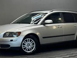 Ljusgrå (grå) Begagnad 2007 Volvo V50 Kombi | 49 900 kr (Marknadspris)