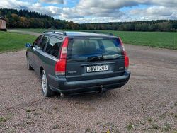 Grå Begagnad 2004 Volvo V70 Kombi | 12 000 kr (Superpris)