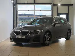 Grå Begagnad 2019 BMW 330 M Sport Kombi | 339 000 kr (Marknadspris)