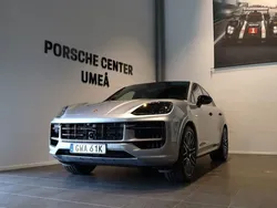 Grå Begagnad 2024 Porsche Cayenne SUV | 1 570 000 kr