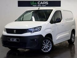 Vit Begagnad 2022 Peugeot Partner Van | 229 900 kr
