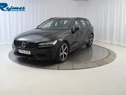 Svart Begagnad 2022 Volvo V60 Plus Kombi | 374 000 kr (Superpris)
