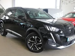 Svart Begagnad 2023 Peugeot 2008 GTi SUV | 249 900 kr (Marknadspris)