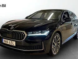 Svart Begagnad 2024 Skoda Superb Kombi | 539 000 kr