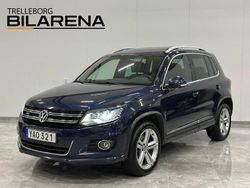 Mörkblå (blå) Begagnad 2016 VW Tiguan Sportline SUV | 159 900 kr (Superpris)