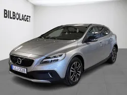 Silver Begagnad 2017 Volvo V40 CC Business Edition Kombi | 199 800 kr (Marknadspris)