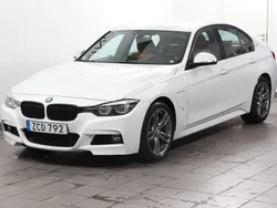 Vit Begagnad 2017 BMW 330e Shadowline Sedan | 219 900 kr (Marknadspris)