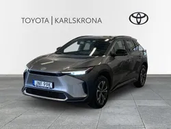 Silver Begagnad 2023 Toyota bZ4X Executive SUV | 409 000 kr (Superpris)