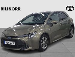Grön Begagnad 2019 Toyota Corolla Style Halvkombi | 206 900 kr (Marknadspris)