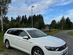 Vit Begagnad 2016 VW Passat Kombi | 80 000 kr (Dyr)