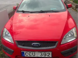 Röd Begagnad 2007 Ford Focus Kombi | 13 000 kr