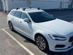 Vit Begagnad 2020 Volvo V90 Momentum Kombi | 199 000 kr (Bra pris)
