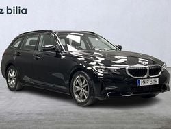 Svart Begagnad 2020 BMW 320 Sport Line Kombi | 279 000 kr (Marknadspris)