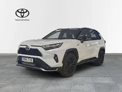 Vit Begagnad 2022 Toyota RAV4 Hybrid Style SUV | 449 000 kr (Marknadspris)
