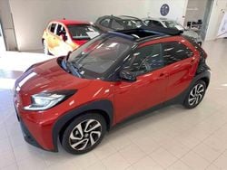 Röd Ny 2025 Toyota Aygo Halvkombi | 259 900 kr (Dyr)