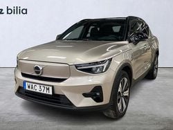 Ljusgrå Begagnad 2022 Volvo XC40 Plus SUV | 349 500 kr