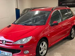 Röd Begagnad 2005 Peugeot 206 Kombi | 23 900 kr (Marknadspris)