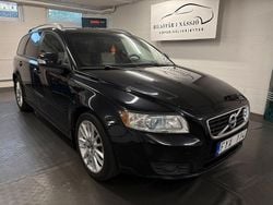 Svart Begagnad 2010 Volvo V50 Summum Kombi | 49 900 kr (Marknadspris)
