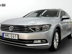 Silver (reflex silver metallic) Begagnad 2017 VW Passat Kombi | 194 900 kr (Marknadspris)