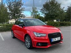 Röd Begagnad 2014 Audi A1 Sportback Sport Halvkombi | 99 000 kr (Marknadspris)