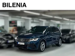 Blå Begagnad 2021 VW Tiguan R-line SUV | 319 900 kr (Marknadspris)