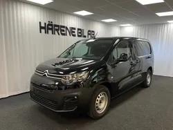 Svart (svart perla) Begagnad 2023 Citroën e-Berlingo Business Class Minibuss | 498 738 kr
