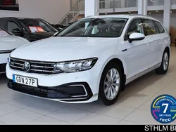 Vit Begagnad 2021 VW Passat GTE Kombi | 249 000 kr (Marknadspris)