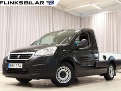 Svart Begagnad 2017 Peugeot Partner Minibuss | 99 900 kr (Marknadspris)