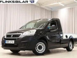 Svart Begagnad 2017 Peugeot Partner Minibuss | 99 900 kr (Marknadspris)