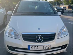 Vit Begagnad 2011 Mercedes A160 Classic Halvkombi | 65 000 kr (Marknadspris)