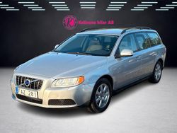 Ljusgrå Begagnad 2009 Volvo V70 Drive Kinetic Kombi | 53 900 kr (Marknadspris)