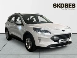 Vit Begagnad 2022 Ford Kuga Titanium SUV | 269 900 kr (Marknadspris)