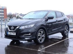 Svart Begagnad 2019 Nissan Qashqai 360º SUV | 174 500 kr (Bra pris)