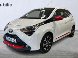 Vit Begagnad 2019 Toyota Aygo X-play Halvkombi | 119 900 kr (Marknadspris)