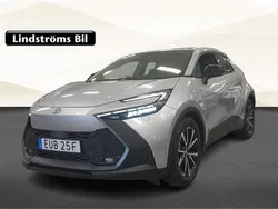 Silver Begagnad 2024 Toyota C-HR Active SUV | 384 900 kr (Marknadspris)
