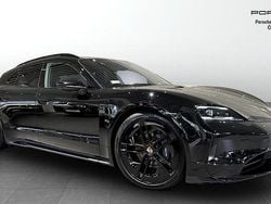 Svart Begagnad 2024 Porsche Taycan Sport Turismo Kombi | 1 065 000 kr