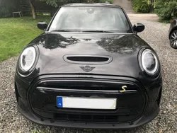 Svart Begagnad 2022 Mini Cooper SE Halvkombi | 219 000 kr (Marknadspris)